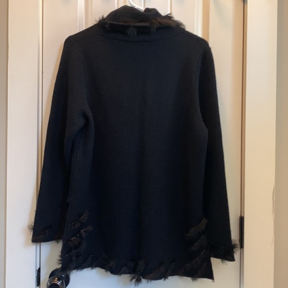 π
Ίπππ Doncaster black merino wool, silk, cashmere sweater with rabbit fur trim - Picture 6 of 10